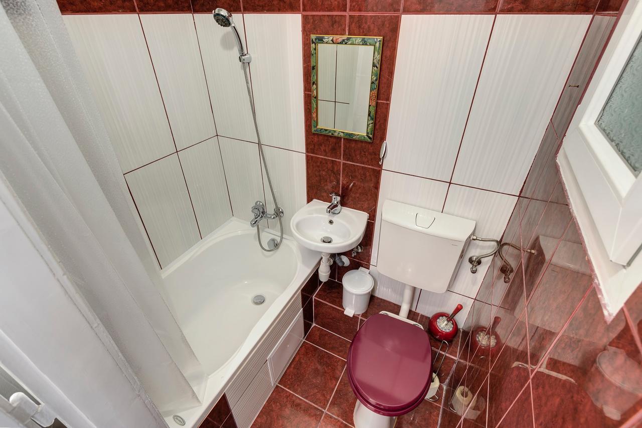 Sweet Dreams At King Street Silver Appartamento Budapest Esterno foto