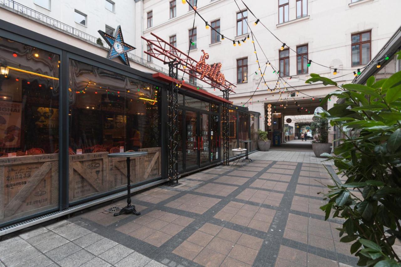 Sweet Dreams At King Street Silver Appartamento Budapest Esterno foto